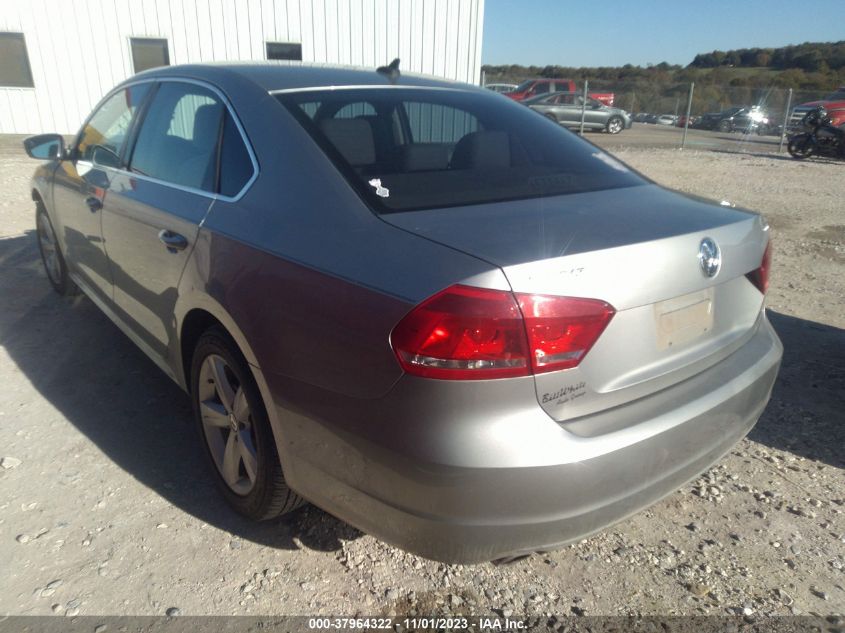 2013 Volkswagen Passat Tdi Se W/Sunroof VIN: 1VWBN7A32DC060357 Lot: 37964322