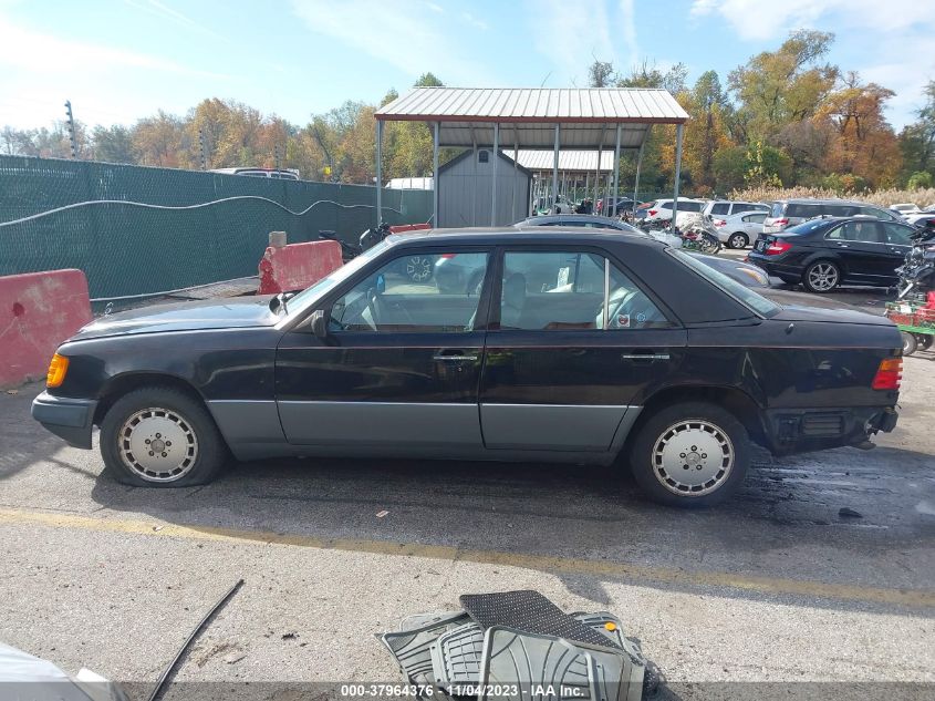 1990 Mercedes-Benz 300 E VIN: WDBEA30D2LB119361 Lot: 37964376