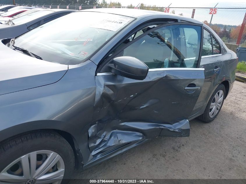 2017 Volkswagen Jetta 1.4T S VIN: 3VW2B7AJ9HM381758 Lot: 37964440