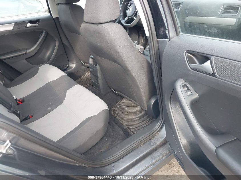 2017 Volkswagen Jetta 1.4T S VIN: 3VW2B7AJ9HM381758 Lot: 37964440