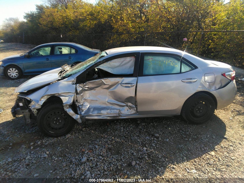 2015 Toyota Corolla Le VIN: 5YFBURHE7FP305401 Lot: 37964562