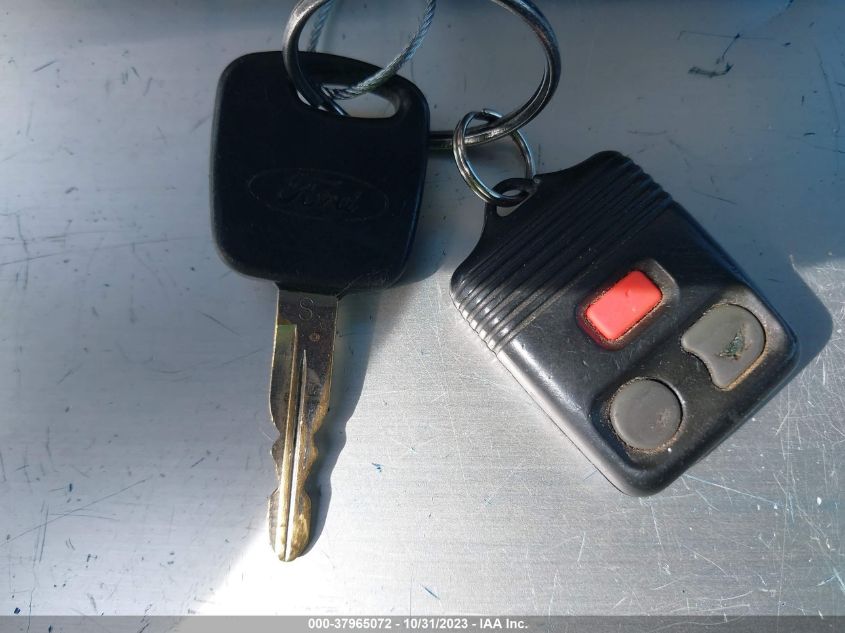 2002 Ford Expedition Eddie Bauer VIN: 1FMRU17L02LA21333 Lot: 37965072