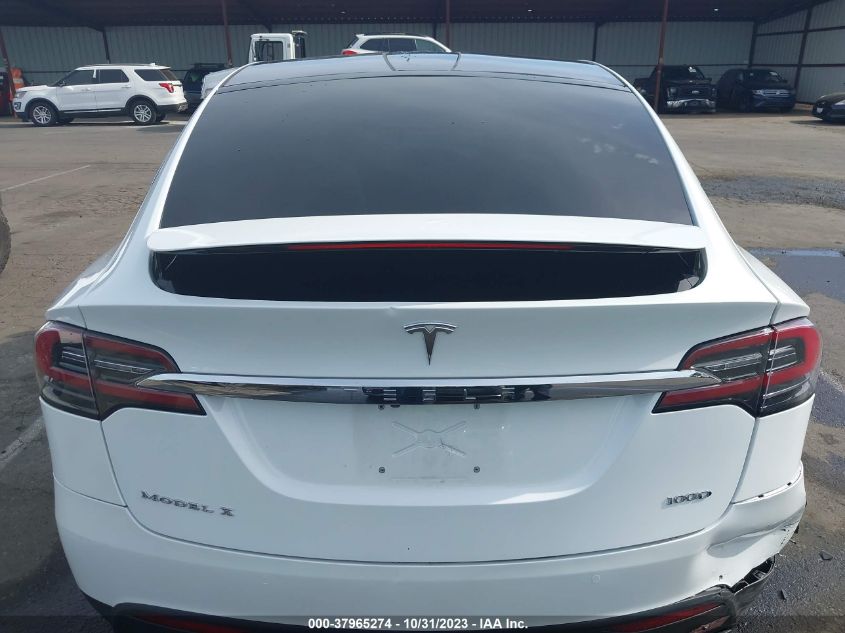 2018 Tesla Model X 75D/100D/P100D VIN: 5YJXCAE2XJF116685 Lot: 37965274