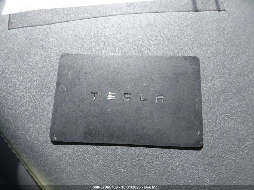 2018 Tesla Model 3 Range Battery VIN: 5YJ3E1EAXJF164204 Lot: 37965789