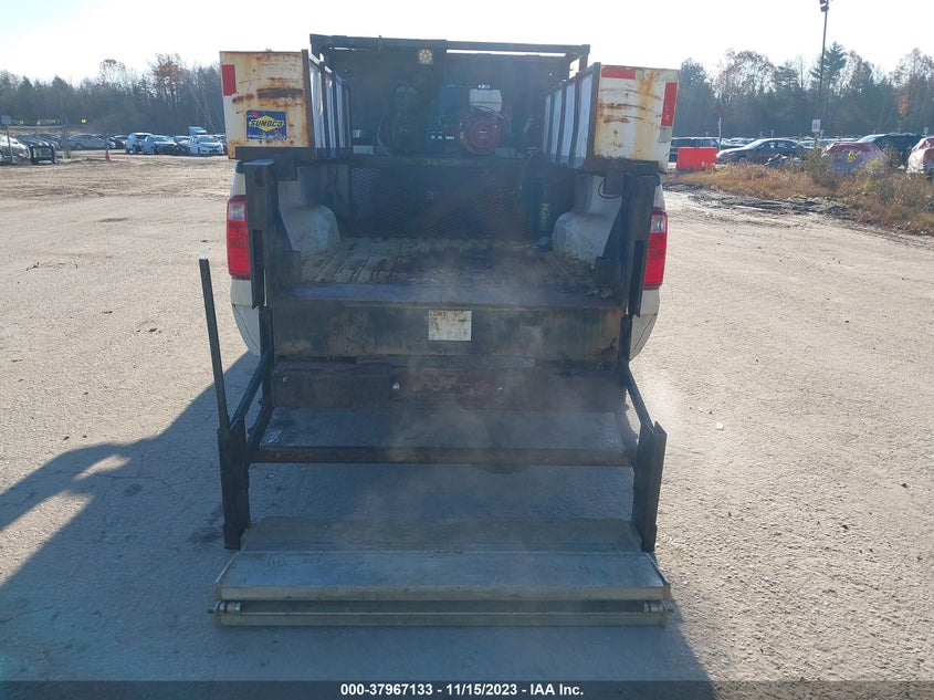 2010 Ford F-250 Xl/Xlt VIN: 1FTNF2B50AEA19578 Lot: 37967133