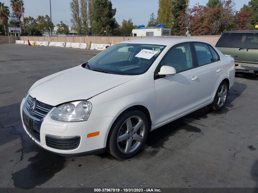 2010 Volkswagen Jetta Sedan Limited VIN: 3VWAZ7AJXAM128364 Lot: 37967819