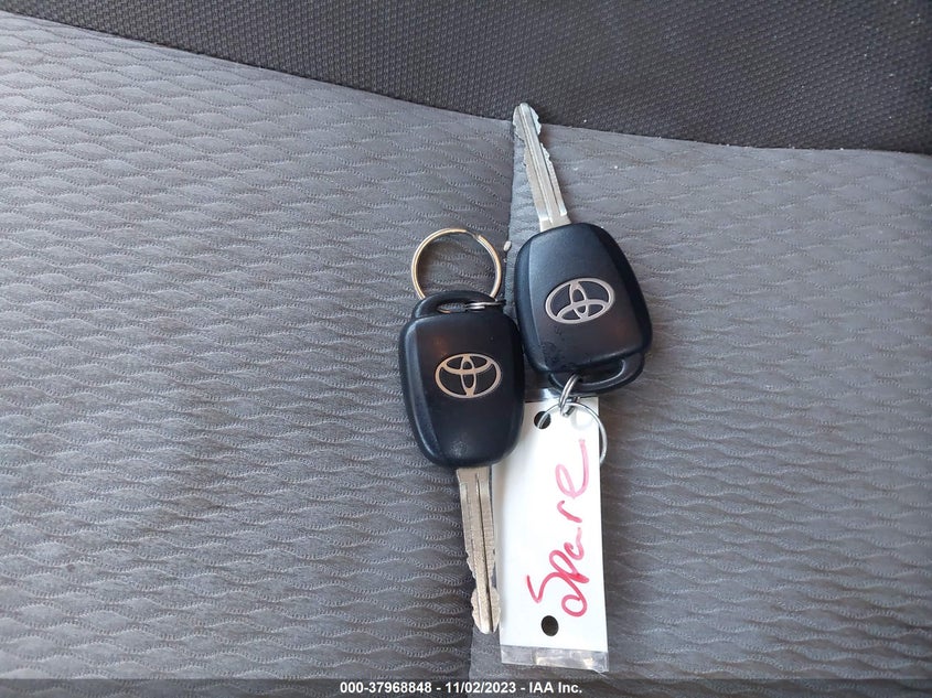 2017 Toyota Corolla L/Le/Xle/Se VIN: 2T1BURHE5HC963432 Lot: 37968848