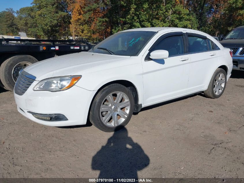 2013 Chrysler 200 Lx VIN: 1C3CCBAB2DN685700 Lot: 37970100