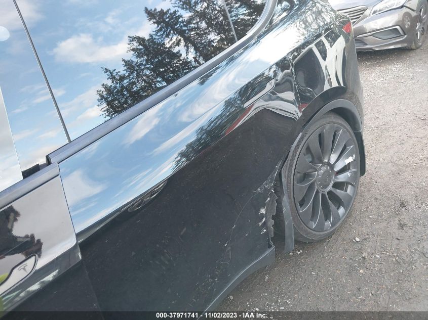 2023 Tesla Model Y Performance VIN: 7SAYGDEF2PF798132 Lot: 37971741