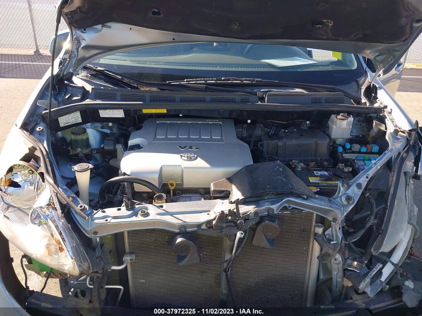 2010 Toyota Sienna Xle VIN: 5TDYK4CCXAS323559 Lot: 37972325