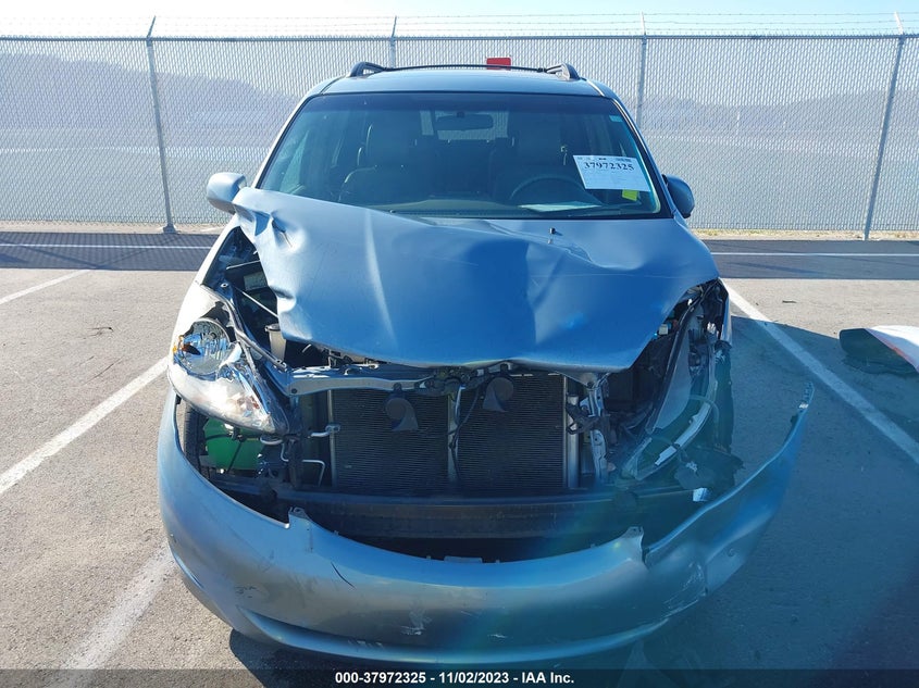 2010 Toyota Sienna Xle VIN: 5TDYK4CCXAS323559 Lot: 37972325