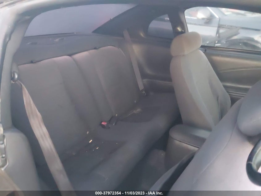 2004 Ford Mustang Standard/Deluxe/Premium VIN: 1FAFP40644F221465 Lot: 37972354