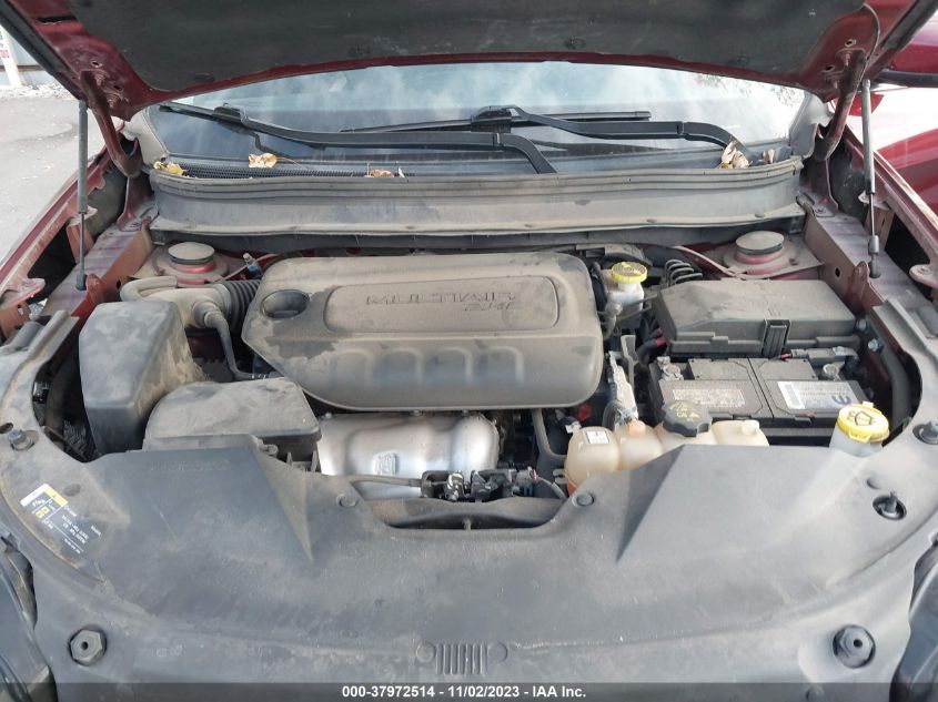 2019 Jeep Cherokee Latitude Plus 4X4 VIN: 1C4PJMLB6KD256879 Lot: 37972514