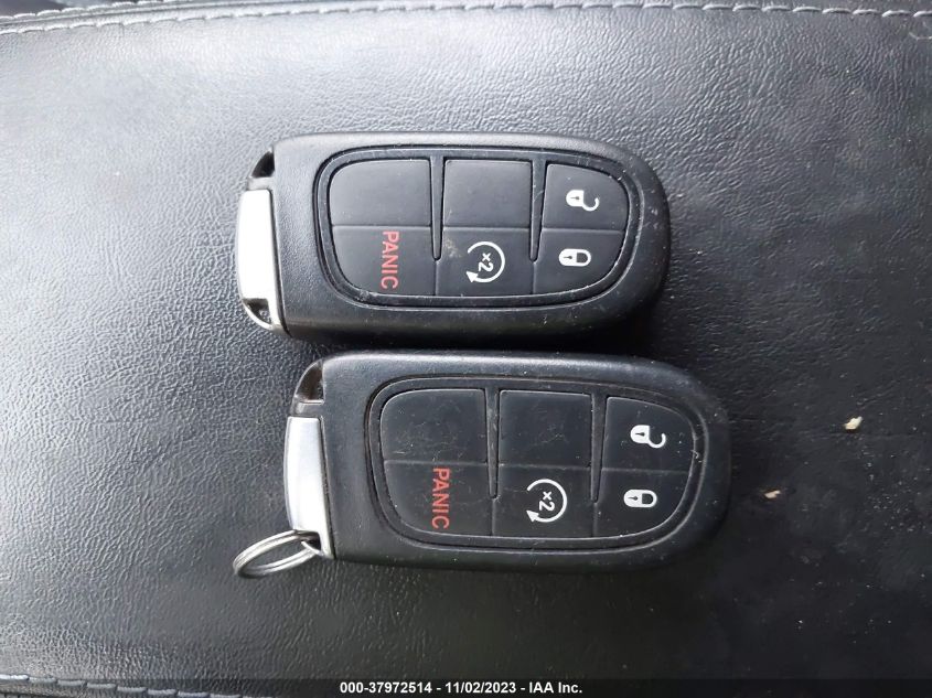 2019 Jeep Cherokee Latitude Plus 4X4 VIN: 1C4PJMLB6KD256879 Lot: 37972514