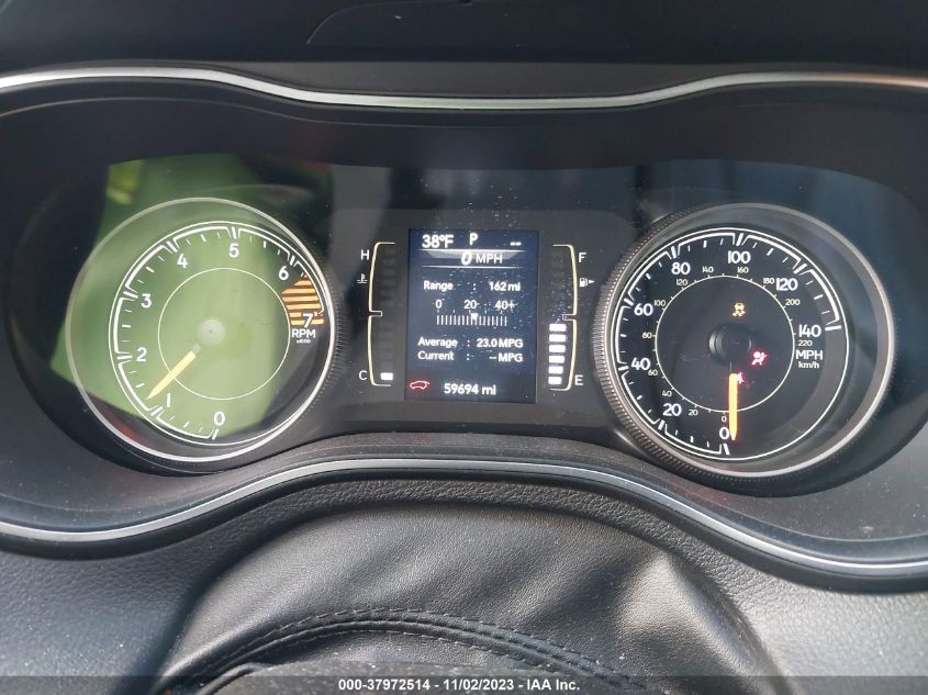 2019 Jeep Cherokee Latitude Plus 4X4 VIN: 1C4PJMLB6KD256879 Lot: 37972514