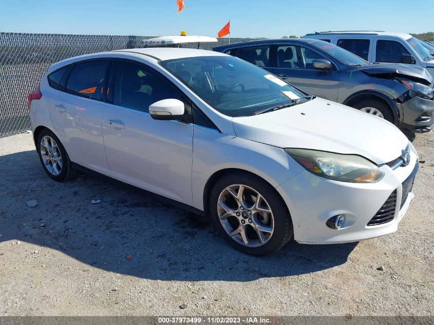 2014 Ford Focus Titanium VIN: 1FADP3N23EL383680 Lot: 37973499