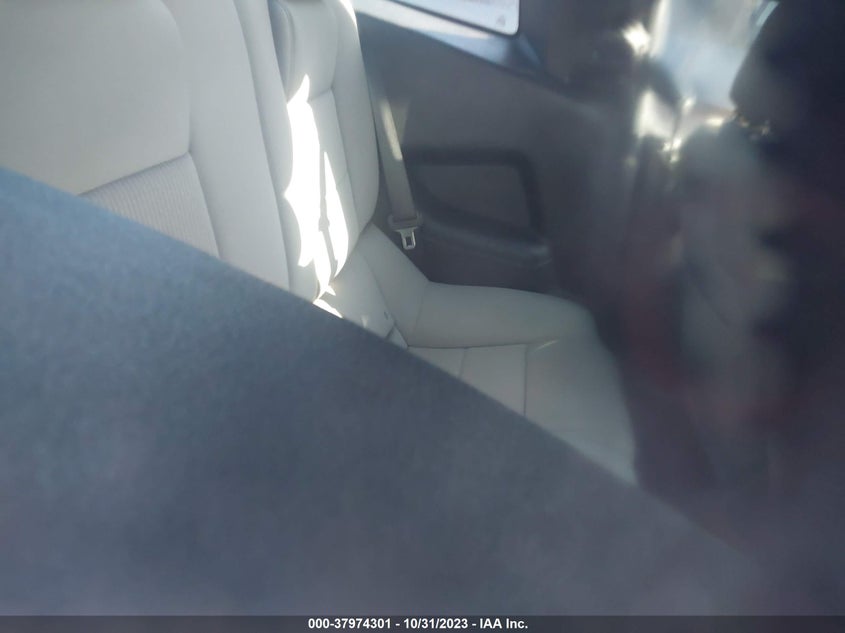 2014 Ford Mustang V6 VIN: 1ZVBP8AM0E5201005 Lot: 37974301