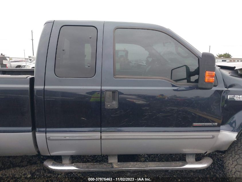 1999 Ford F-250 Lariat/Xl/Xlt VIN: 1FTNX21FXXEE28932 Lot: 37975463