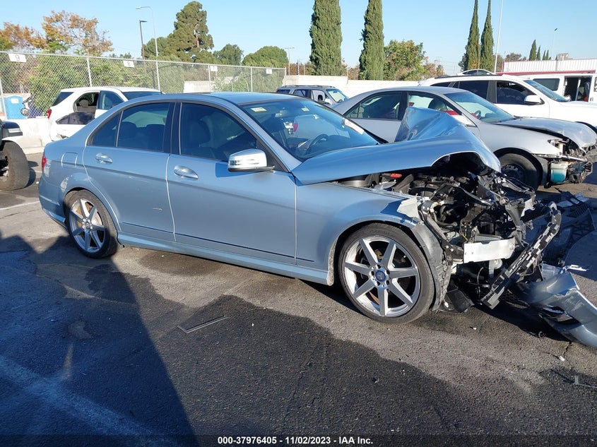 2014 MERCEDES-BENZ C 250 SPORT/LUXURY - WDDGF4HB9EA959088