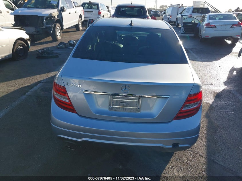 2014 MERCEDES-BENZ C 250 SPORT/LUXURY - WDDGF4HB9EA959088
