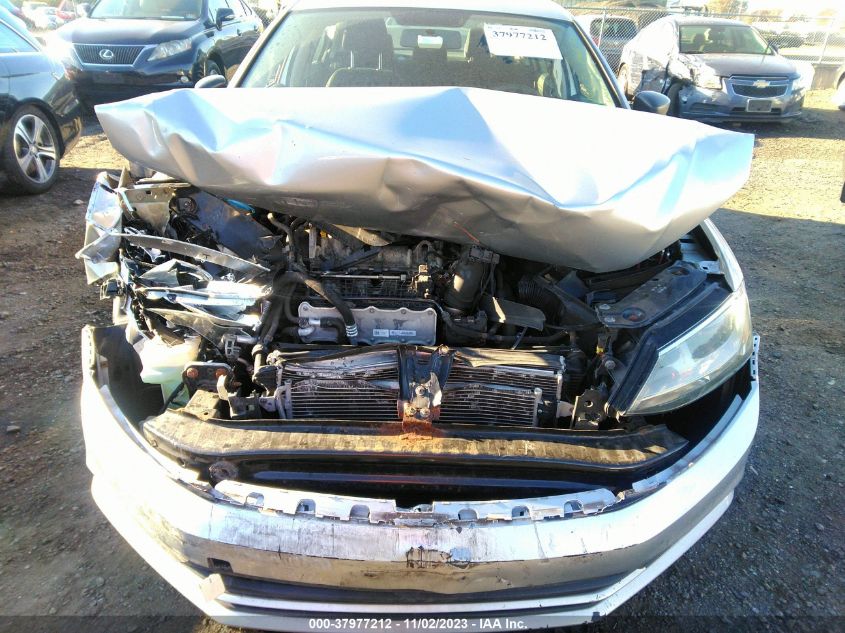 2016 Volkswagen Jetta 1.4T Se VIN: 3VWD67AJ3GM267928 Lot: 37977212