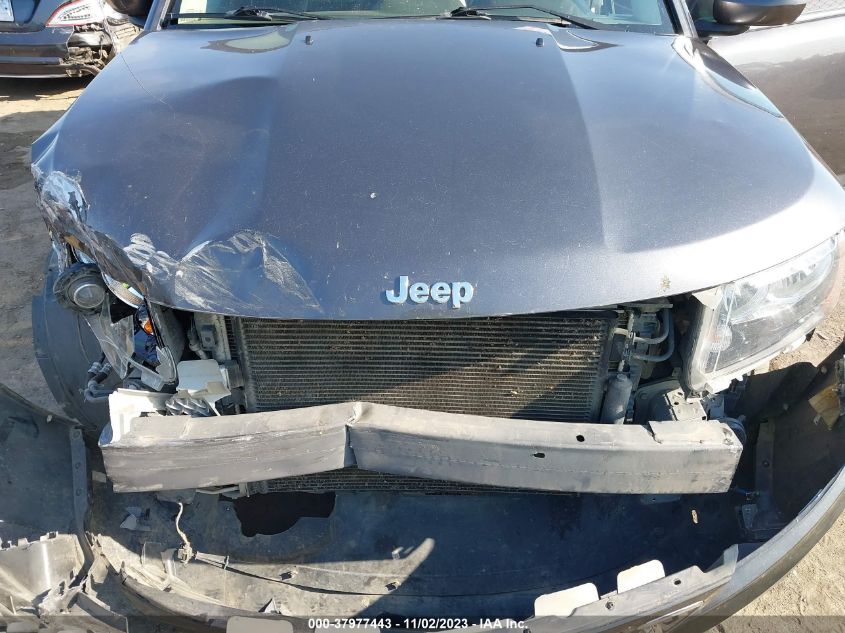 2017 Jeep Compass Latitude VIN: 1C4NJCEB0HD102868 Lot: 37977443