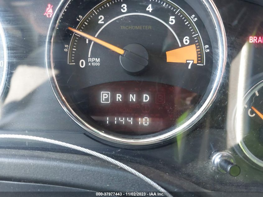 2017 Jeep Compass Latitude VIN: 1C4NJCEB0HD102868 Lot: 37977443