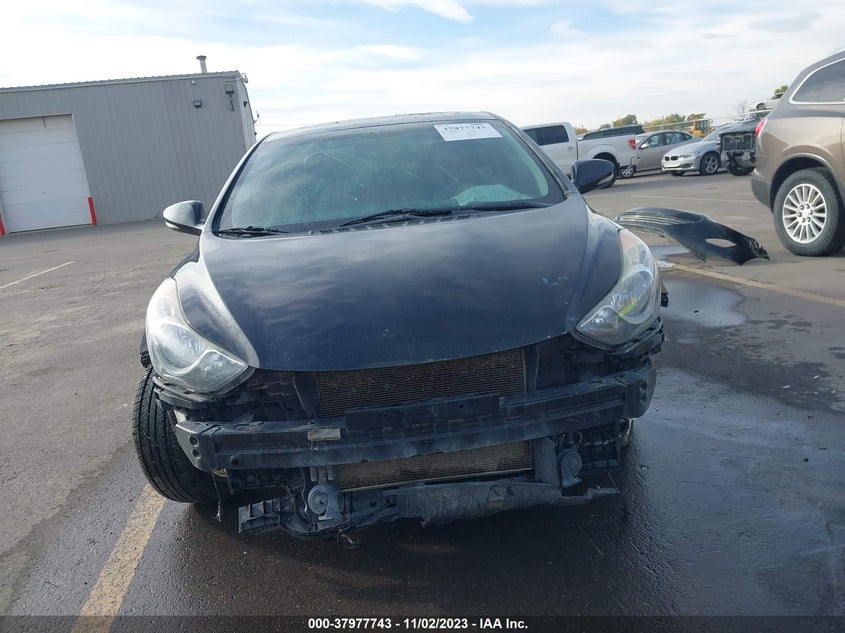 2012 Hyundai Elantra Limited VIN: 5NPDH4AE6CH092623 Lot: 37977743