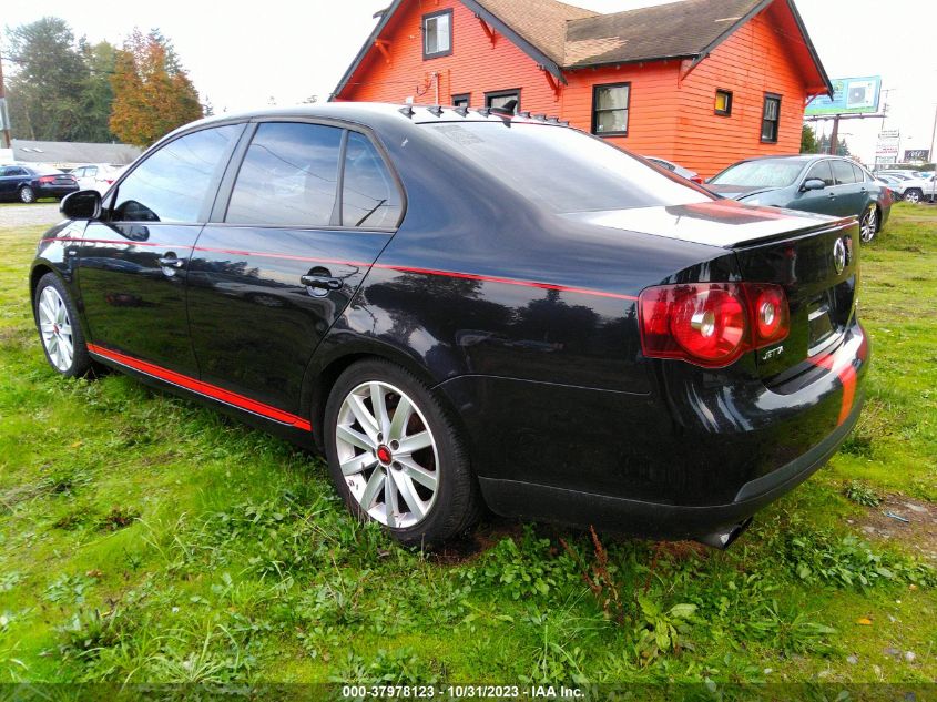 2010 Volkswagen Jetta Wolfsburg Edition VIN: 3VWRJ7AJ1AM053189 Lot: 37978123