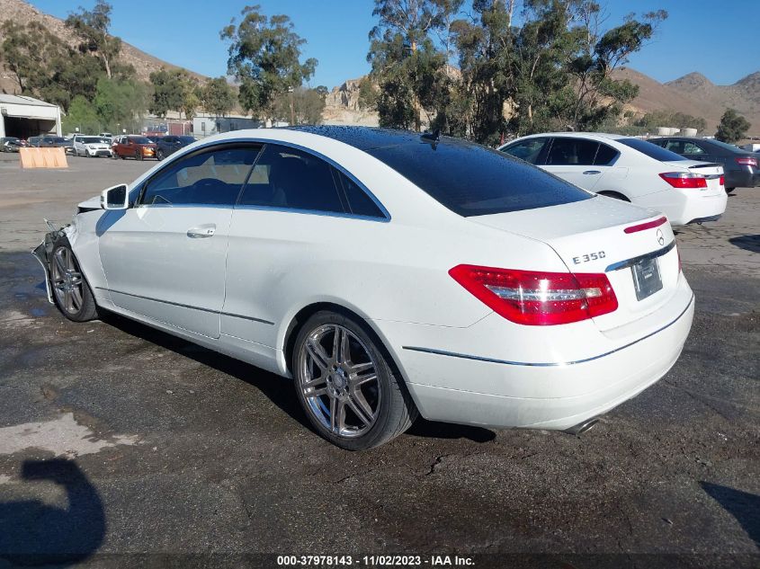 2011 Mercedes-Benz E 350 VIN: WDDKJ5GB0BF065821 Lot: 37978143