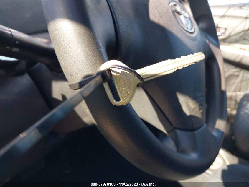 2008 Toyota Yaris VIN: JTDBT923X84020031 Lot: 37978185