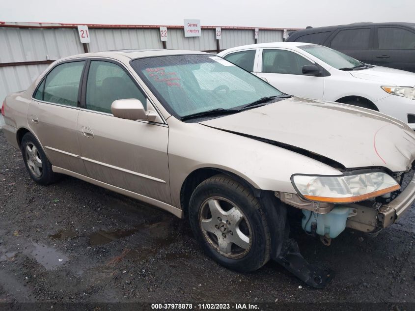 2000 Honda Accord 3.0 Ex VIN: 1HGCG1653YA042493 Lot: 37978878