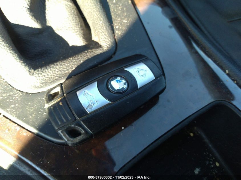 2007 BMW 3 Series 328Xi VIN: WBAVC93567K030852 Lot: 37980302