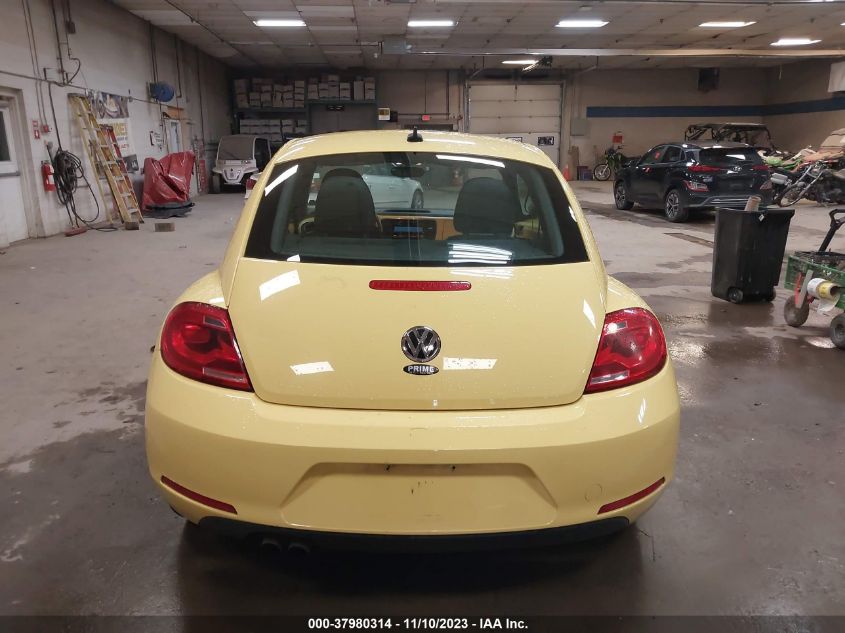 2014 Volkswagen Beetle 2.5L VIN: 3VWJP7AT2EM600831 Lot: 37980314