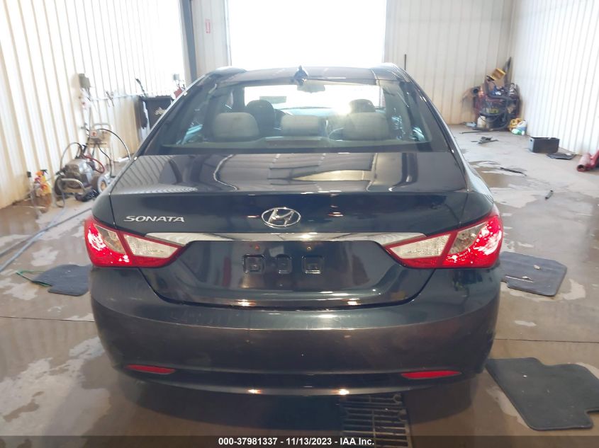 5NPEB4AC8DH557022 2013 Hyundai Sonata Gls