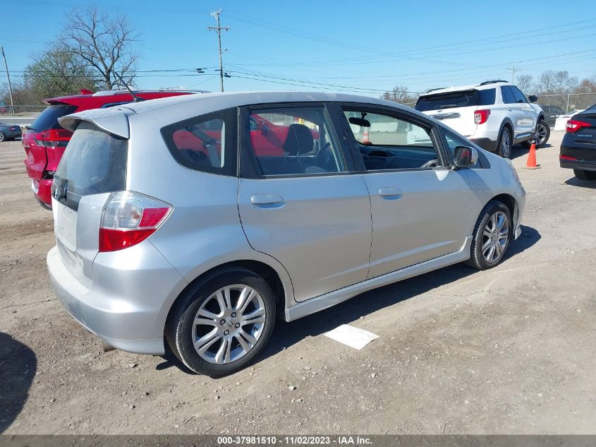 2011 Honda Fit Sport VIN: JHMGE8H5XBC015717 Lot: 37981510