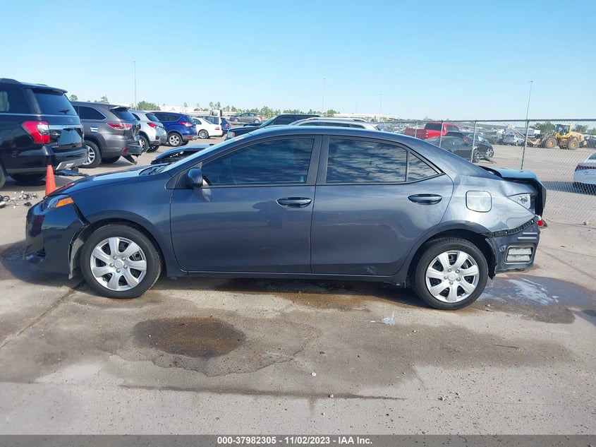 2017 Toyota Corolla L/Le/Xle/Se VIN: 5YFBURHE8HP737854 Lot: 37982305