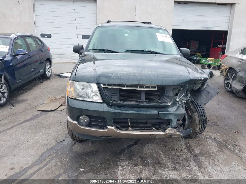 2004 Ford Explorer Eddie Bauer VIN: 1FMDU74K94UC00945 Lot: 37982364