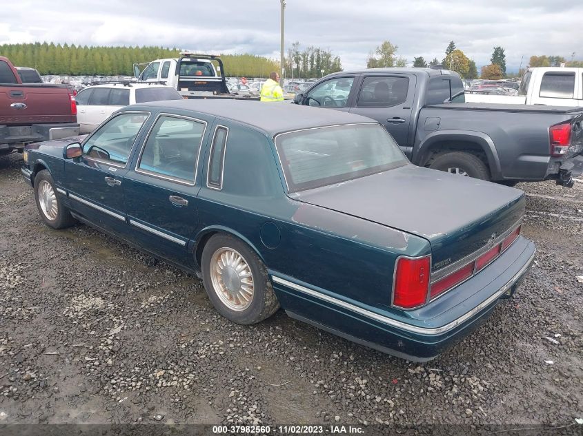 1995 Lincoln Town Car Signature/Spinnaker VIN: 1LNLM82W3SY640544 Lot: 37982560