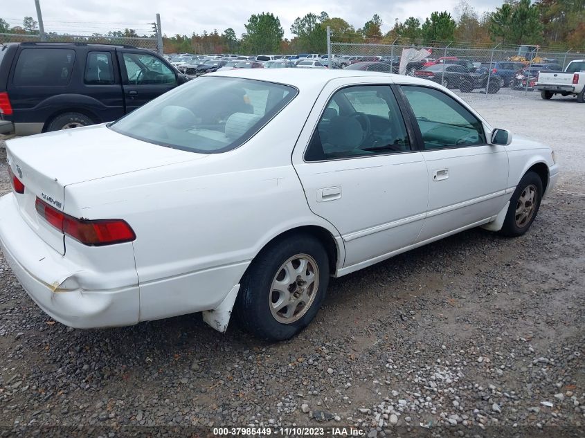 1999 Toyota Camry Le VIN: 4T1BG22K1XU440628 Lot: 37985449