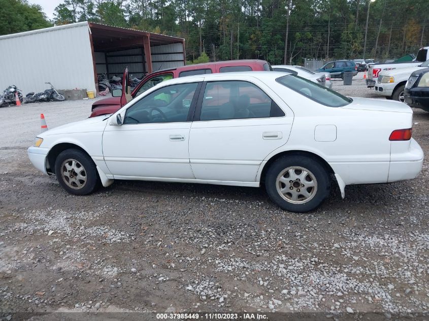 1999 Toyota Camry Le VIN: 4T1BG22K1XU440628 Lot: 37985449