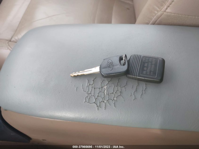 1999 Ford Explorer Eddie Bauer/Limited/Xlt VIN: 1FMDU34E6XZB72273 Lot: 37985695