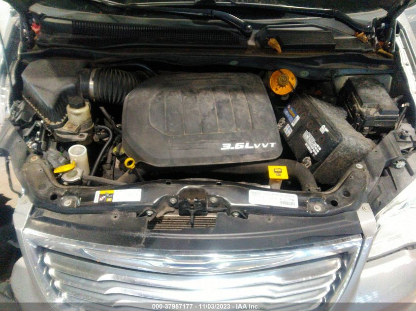 2015 Chrysler Town & Country Touring VIN: 2C4RC1BG1FR645513 Lot: 37987177