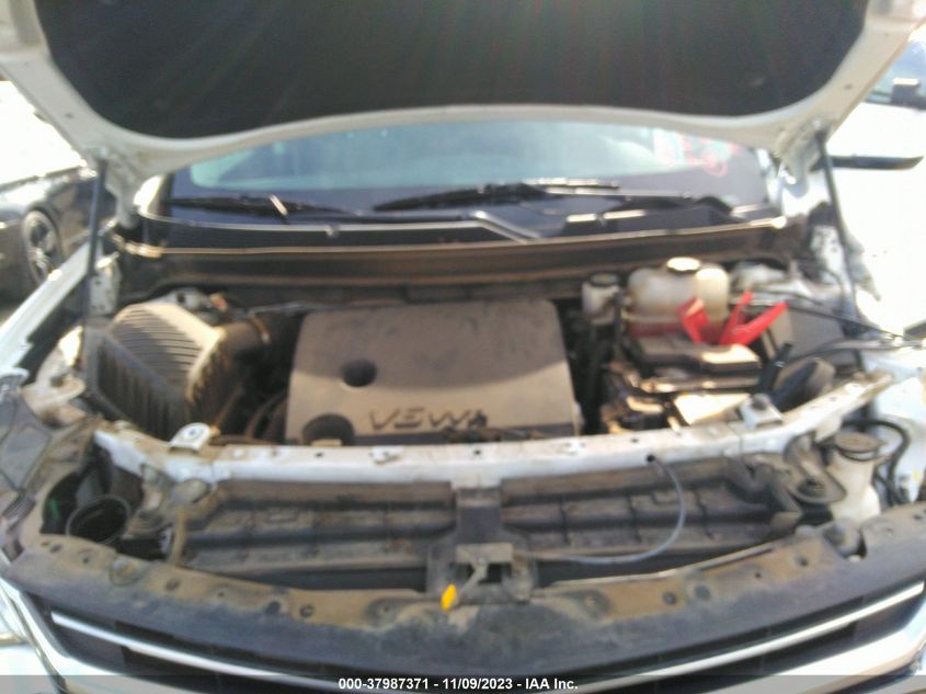 2018 Chevrolet Traverse Lt Cloth VIN: 1GNEVGKW1JJ285747 Lot: 37987371