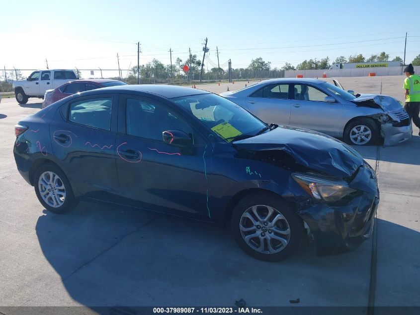 3MYDLBYV7HY166765 2017 Toyota Yaris Ia