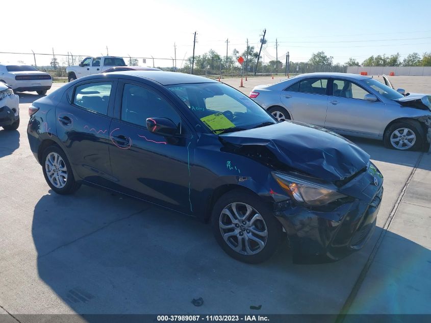3MYDLBYV7HY166765 2017 Toyota Yaris Ia