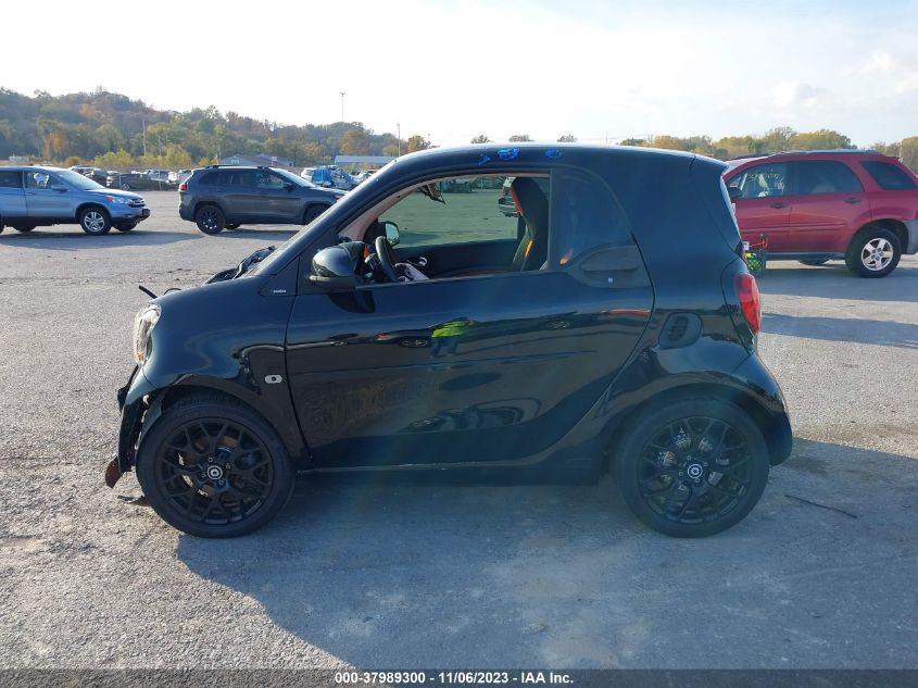 2016 Smart Fortwo Passion/Prime/Proxy/Pure VIN: WMEFJ5DA0GK056415 Lot: 37989300