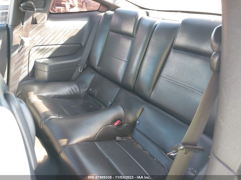 2005 Ford Mustang V6 Deluxe/V6 Premium VIN: 1ZVFT80N755256395 Lot: 37989338