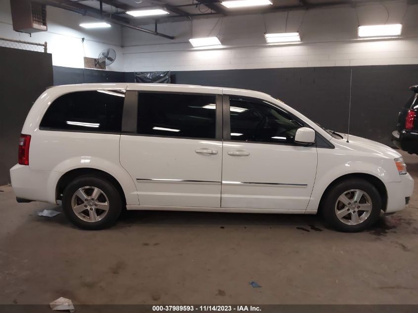 2008 Dodge Grand Caravan Sxt VIN: JF2GPACC9E8336195 Lot: 37989593