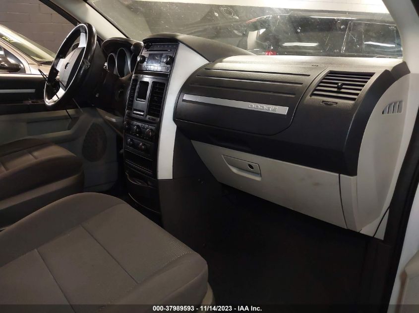 2008 Dodge Grand Caravan Sxt VIN: JF2GPACC9E8336195 Lot: 37989593